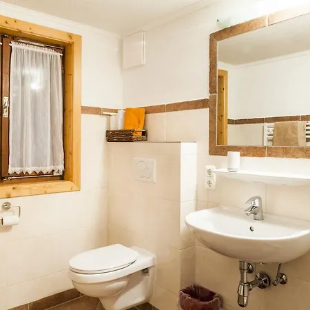 Biobauernhof Kleinummerstall Farm stay *