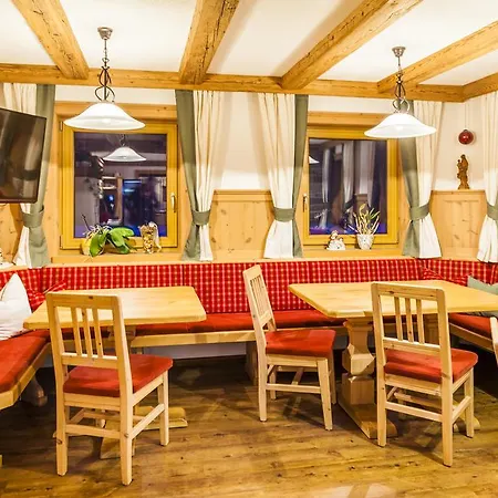 Biobauernhof Kleinummerstall Farm stay Mittersill